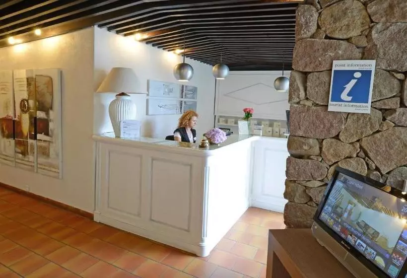 هتل Calvi Hôtel