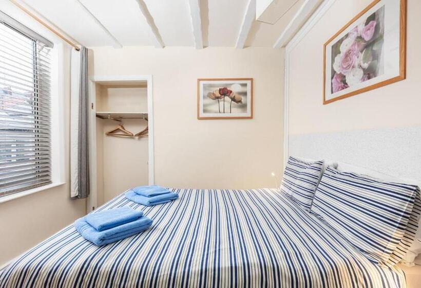 هتل Discovery Accommodation