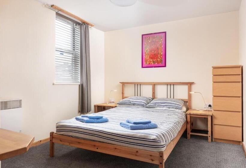 هتل Discovery Accommodation