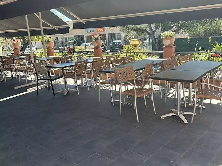 Hotelli Horus Hôtel
