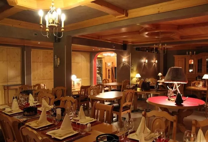 ホテル Hôtel Macchi Restaurant & Spa