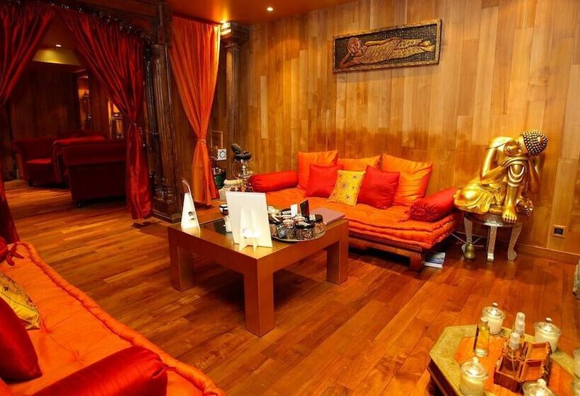 בית מלון כפרי Hôtel Macchi Restaurant & Spa