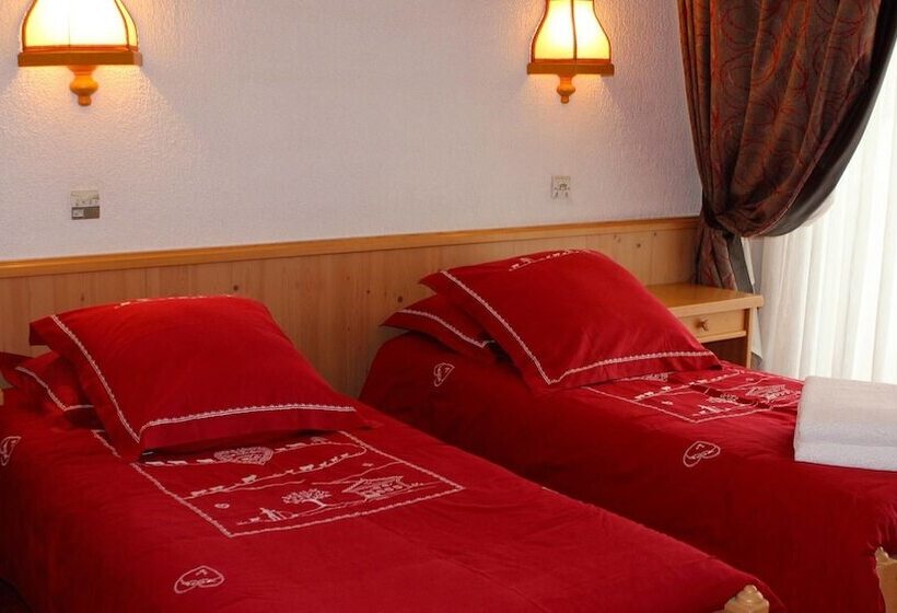 בית מלון כפרי Hôtel Macchi Restaurant & Spa