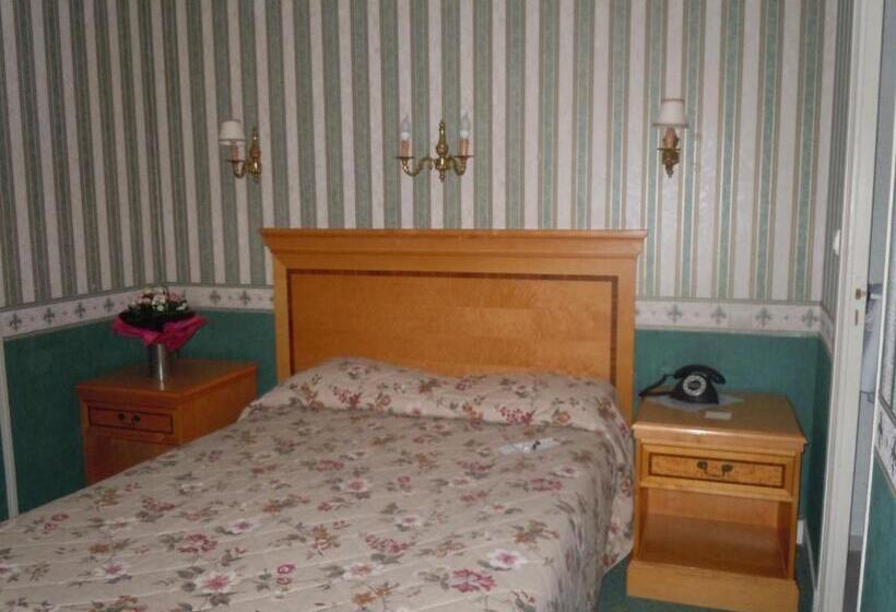 Отель La Croix Blanche