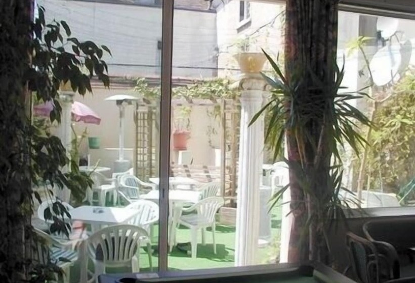 Отель La Croix Blanche