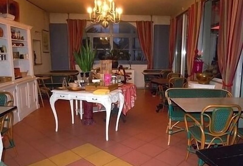 Отель La Croix Blanche