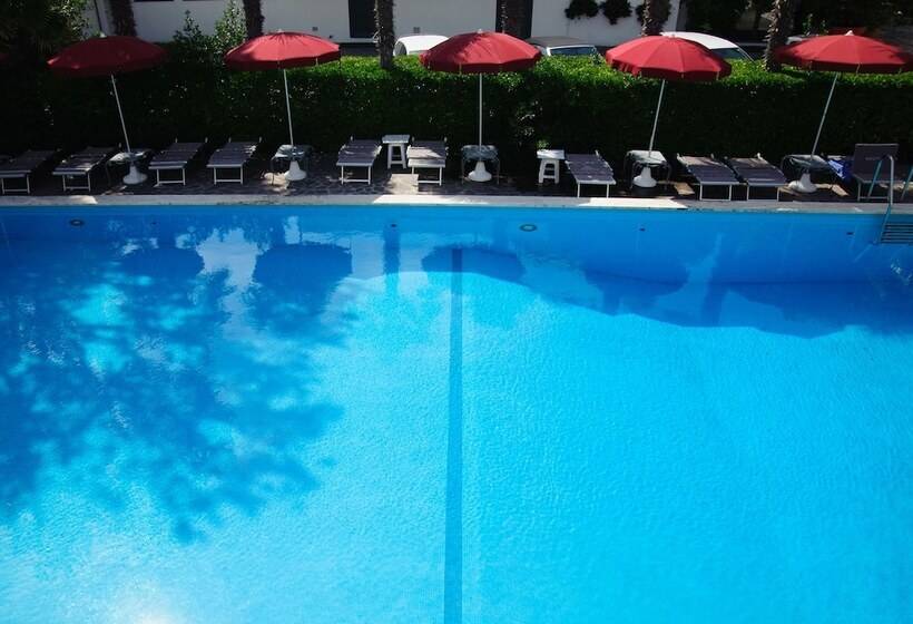 ホテル Nautic B&b