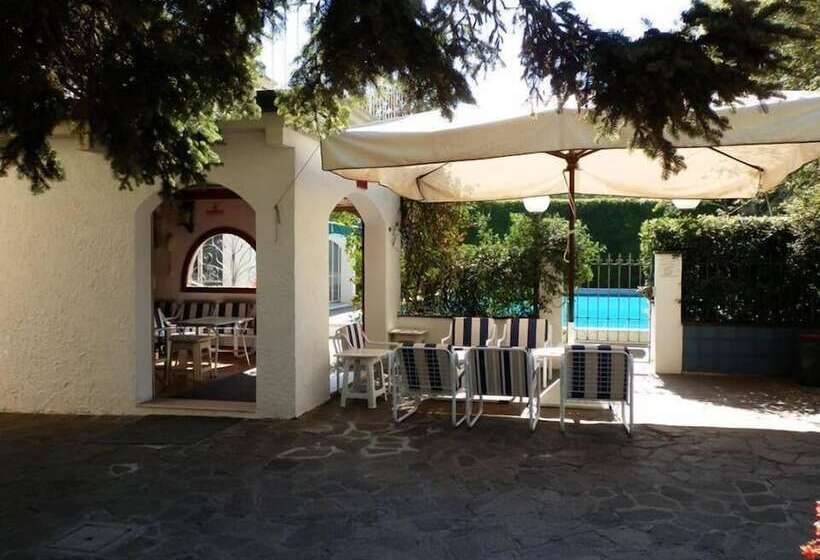 ホテル Nautic B&b