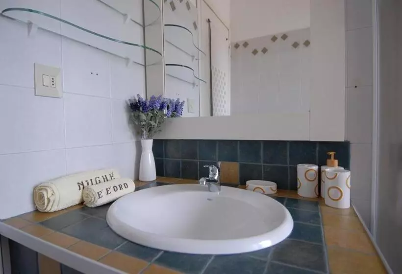 ホテル Nughe  E  Oro Guesthouse
