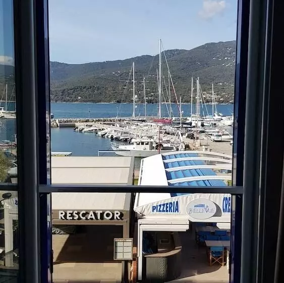 ホテル Restaurant Le Bellevue