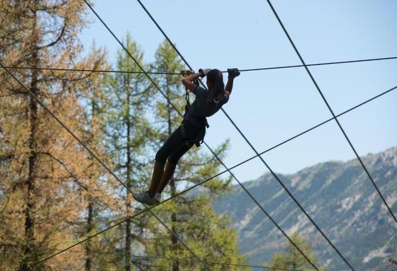 בית מלון כפרי & Restaurant Les Escondus