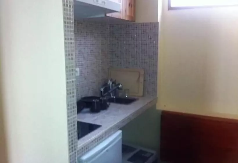 هتل Résidence Molière Hôtel Paris Montrouge