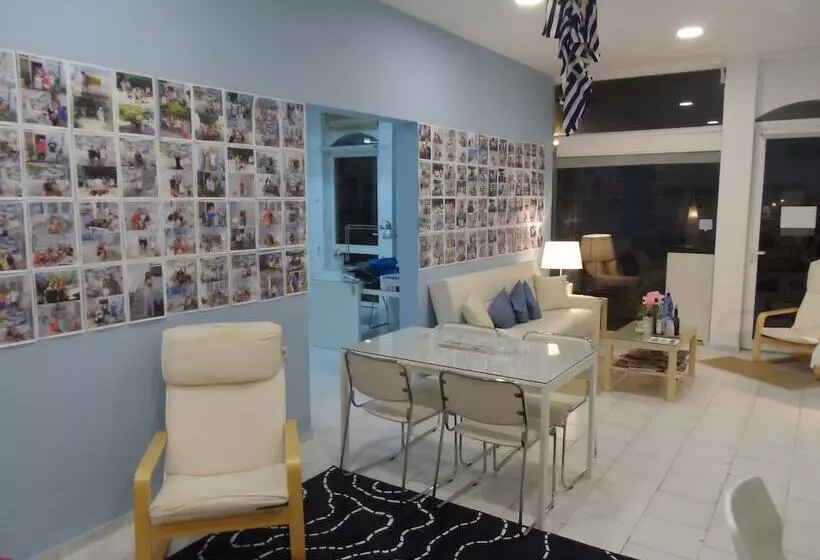 هتل Seafront Studios And Apartments
