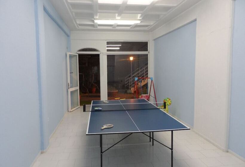 فندق Seafront Studios And Apartments