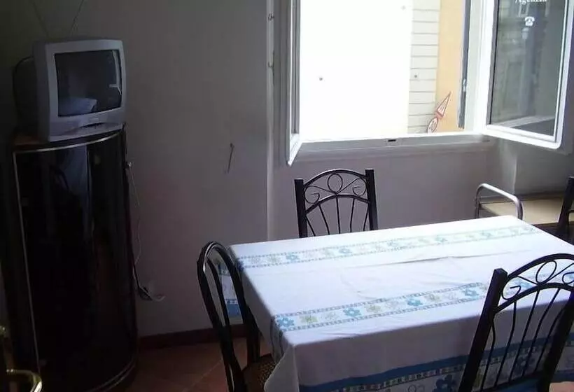 هتل 27 Aprile