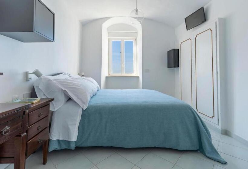 هتل Albergo La Prora