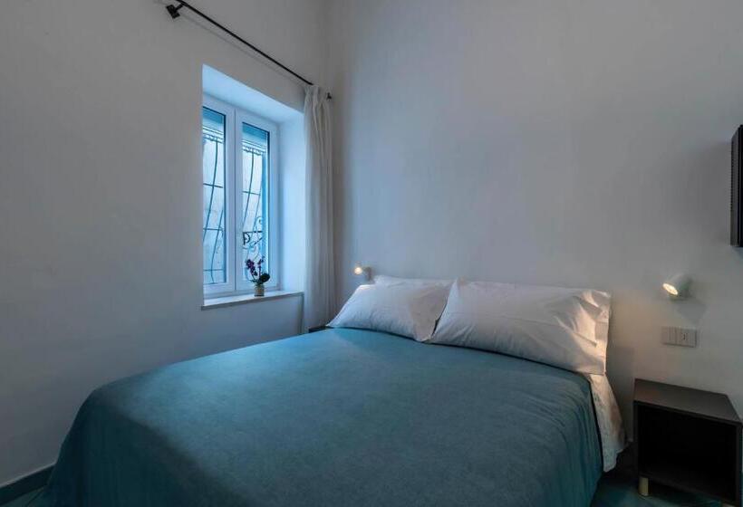 هتل Albergo La Prora