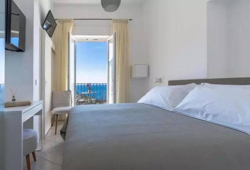 هتل Albergo La Prora