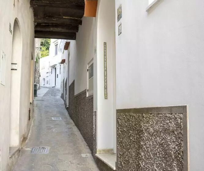 هتل Albergo La Prora