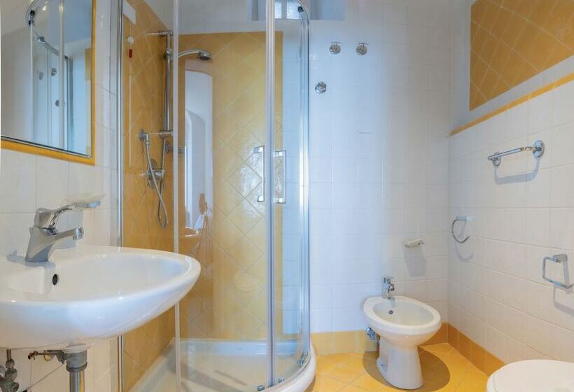 هتل Albergo La Prora