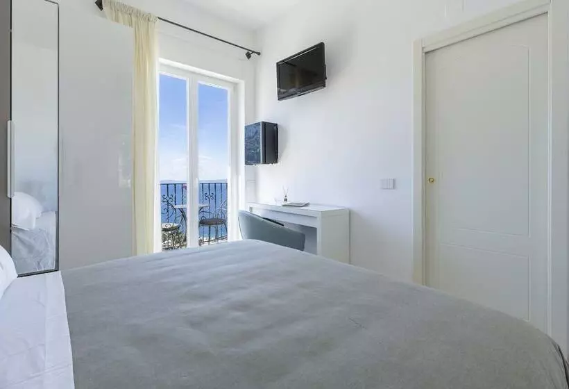 هتل Albergo La Prora