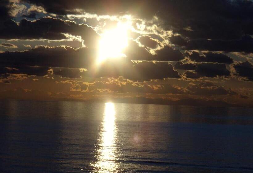 Отель Alta La Vista