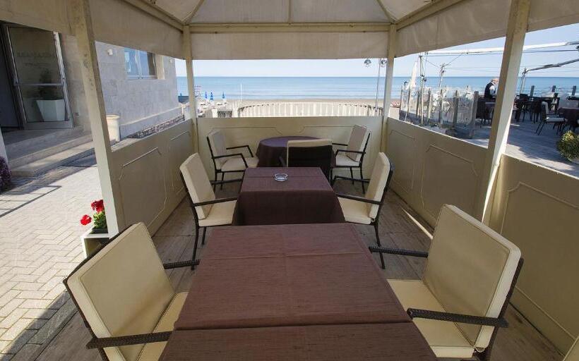 Отель Alta La Vista