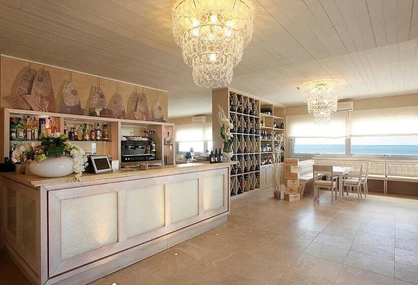 Отель Alta La Vista