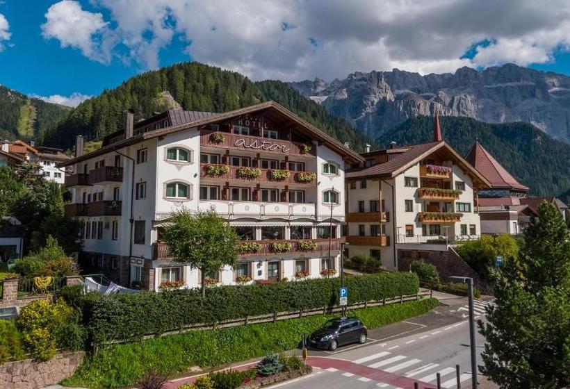 בית מלון כפרי Astor Suites B&b