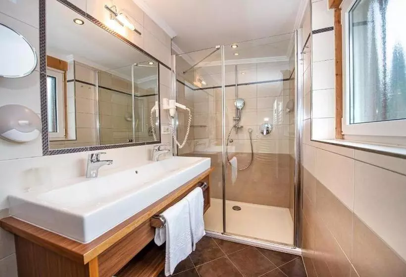 ホテル Astor Suites B&b