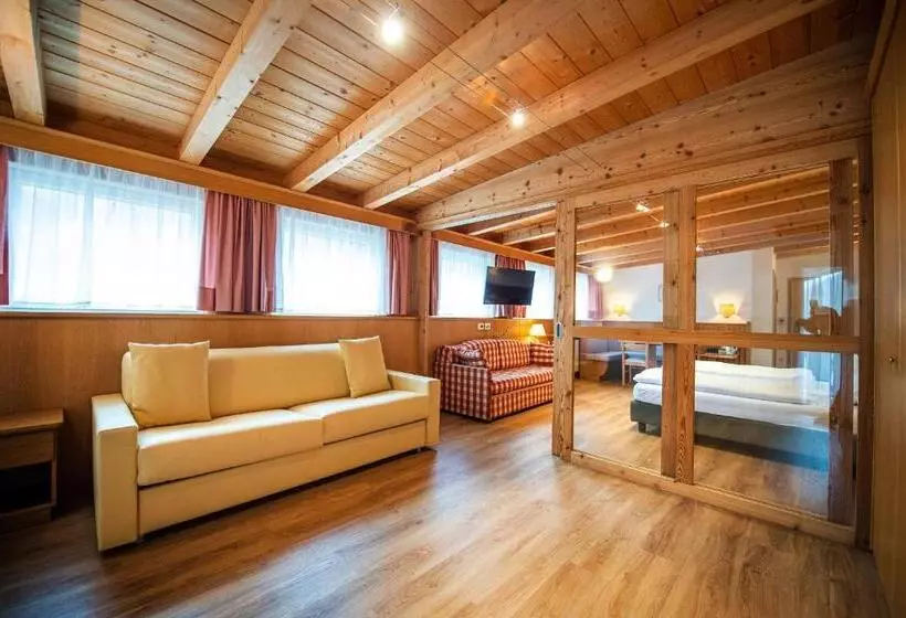 ホテル Astor Suites B&b