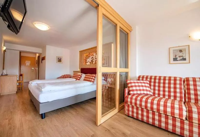 ホテル Astor Suites B&b