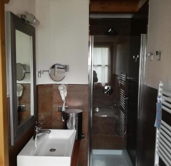 هتل Bait De Angial