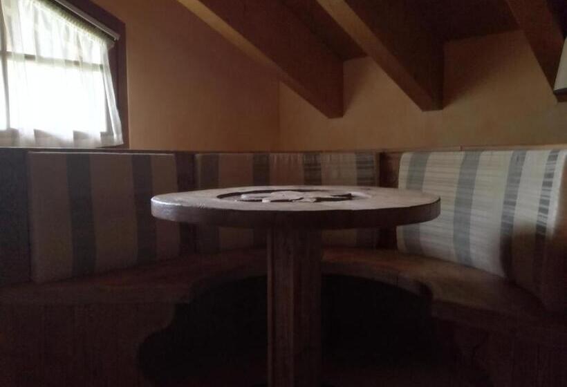 هتل Bait De Angial