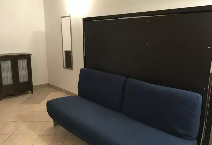 ホテル B&b La Casetta Ladispoli