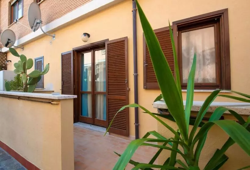 ホテル B&b La Casetta Ladispoli