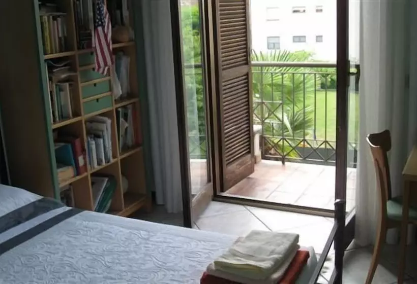 Hotelli B&b Villa Patrizia