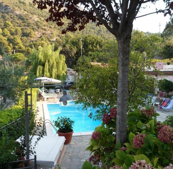 ホテル Bed & Breakfast Laino