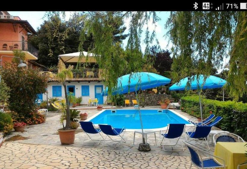 ホテル Bed & Breakfast Laino