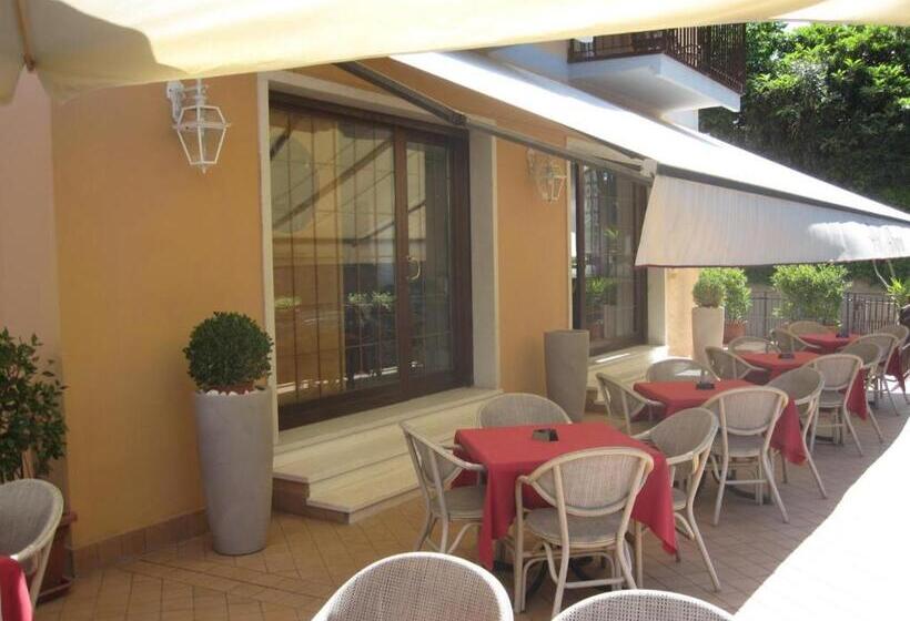 בית מלון כפרי Benacus