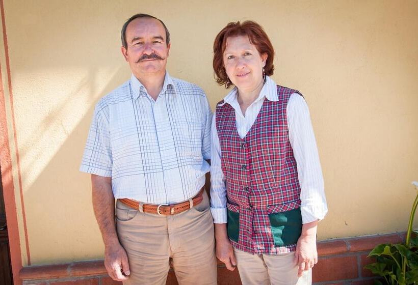 בית מלון כפרי Bricco Dei Ciliegi