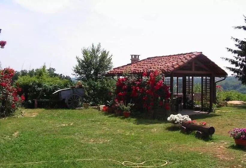 Hotelli Bricco Dei Ciliegi