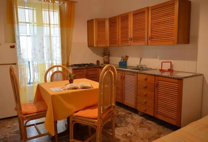 Hotelli Case Vacanze Arcobaleno