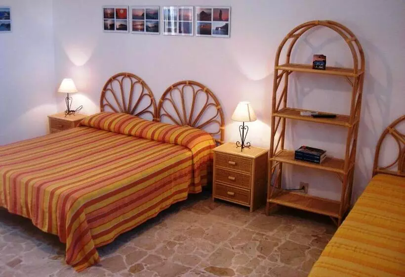 Hotelli Case Vacanze Arcobaleno