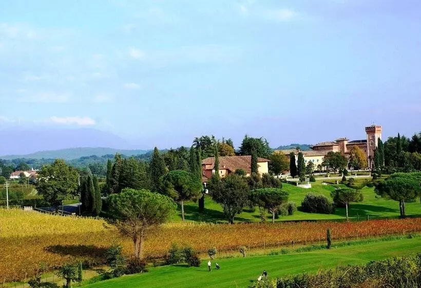 ホテル Castello Di Spessa   Residenze D Epoca