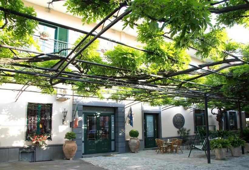 هتل Degli Amici