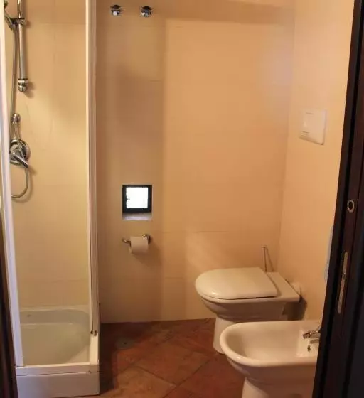 هتل Flegrea House