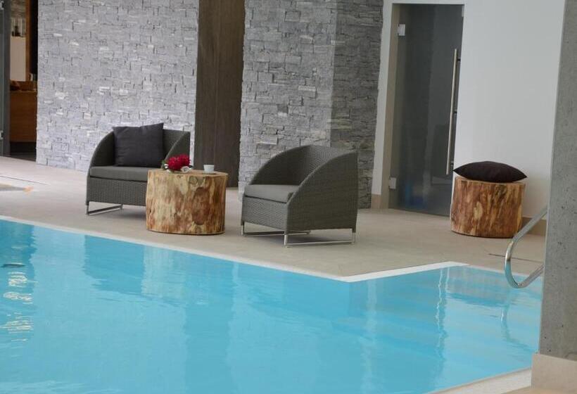 Hotel Kur  Und Feriencamping Max 1