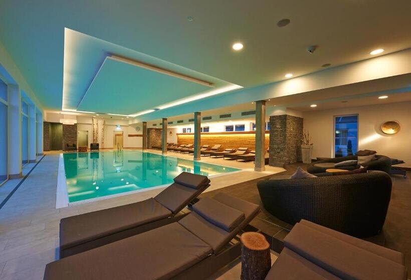 Hotel Kur  Und Feriencamping Max 1