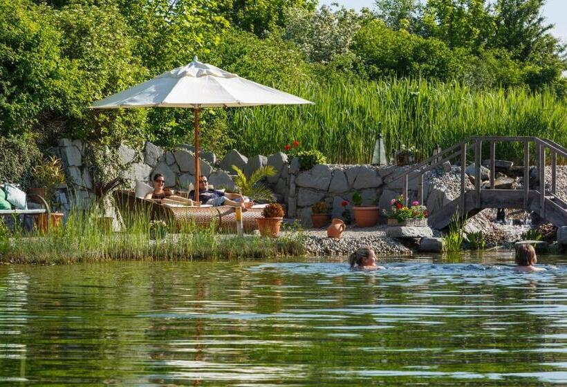 Hotel Kur  Und Feriencamping Max 1